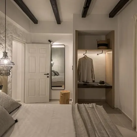 Magma Milos Apartman Adámasz