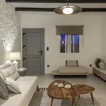 Magma Milos Апартаменты *